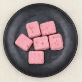 Freeze dried yogurt chunks