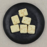 Freeze dried yogurt chunks