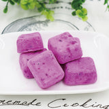Freeze dried yogurt chunks